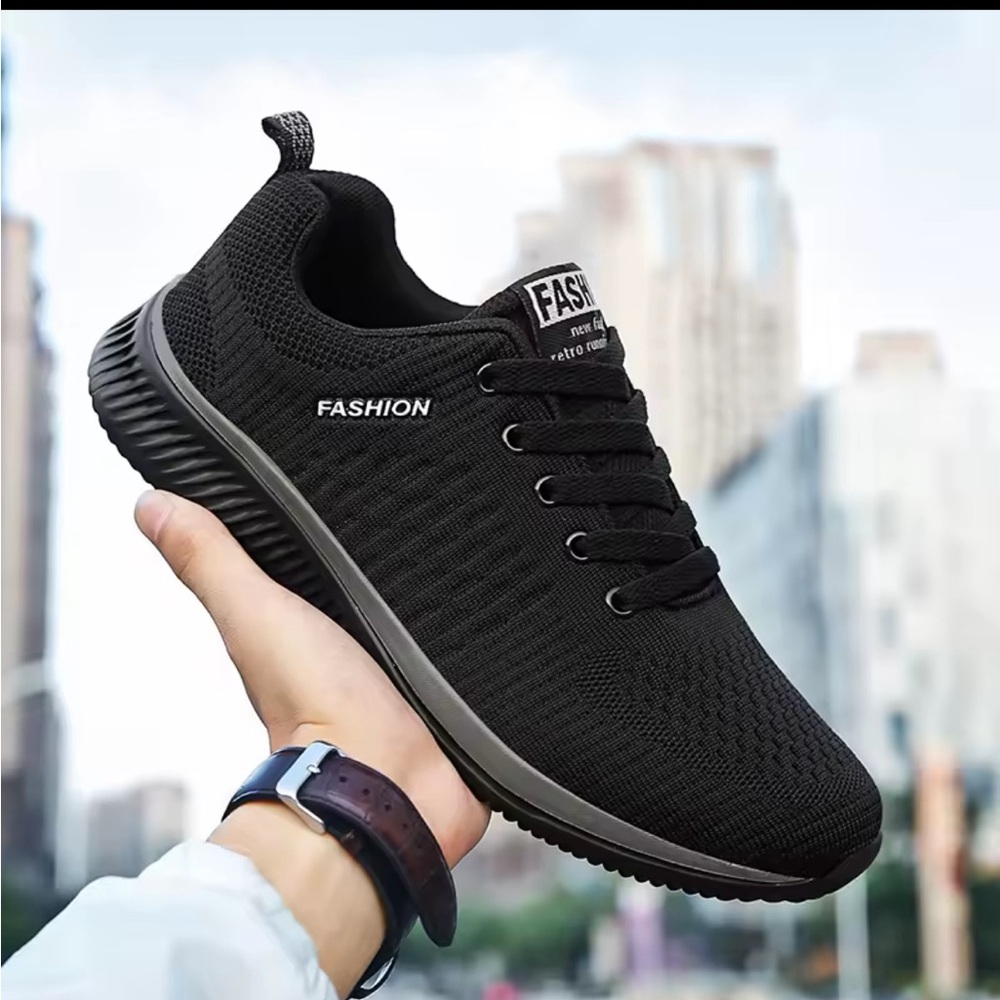 Men's Black Sneakers